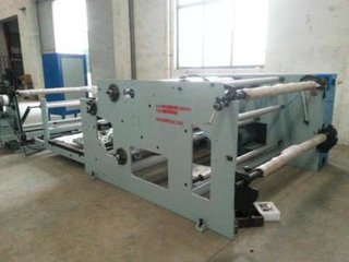 什么是擠出復(fù)合機(jī)設(shè)備？